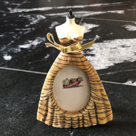 Standing Picture frame - Picture 1 of 6